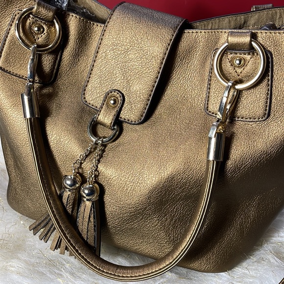 Charming Charlie purse